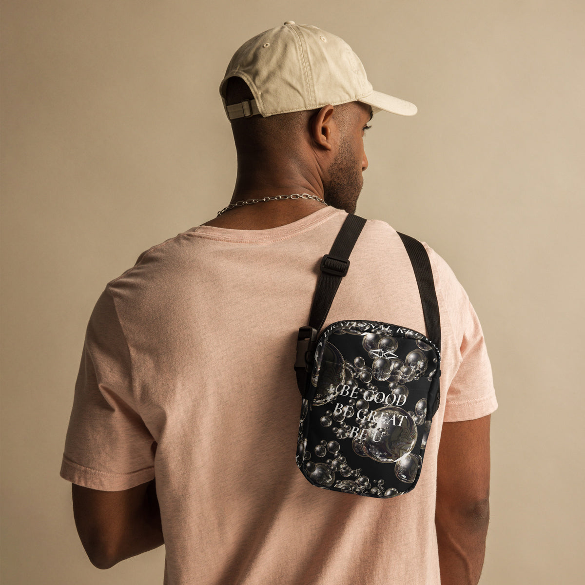 LUXE OBSIDIAN HALO CROSSBODY